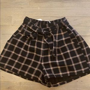 AEO high waisted shorts (part of a matching set)